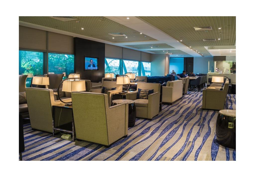 Ambassador Transit Lounge Terminal 3 - thumb 4