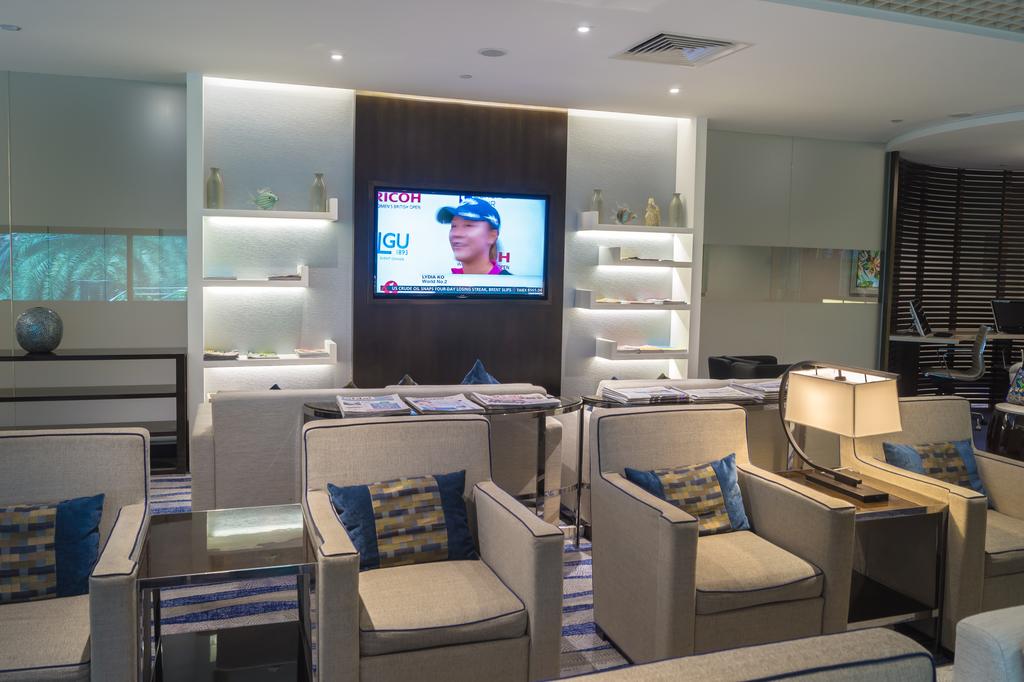 Ambassador Transit Lounge Terminal 3 - thumb 5