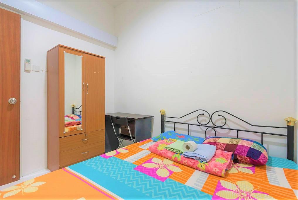 Heritage Walk Up Apartment - thumb 0