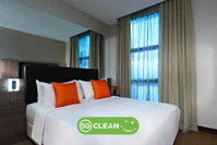 Aqueen Hotel Kitchener