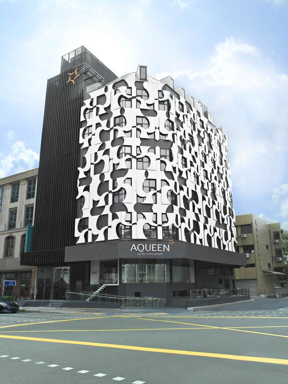 Aqueen Hotel Kitchener - thumb 3