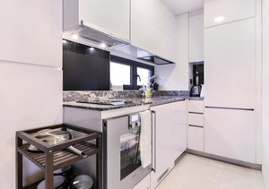 2br Raffles Executive