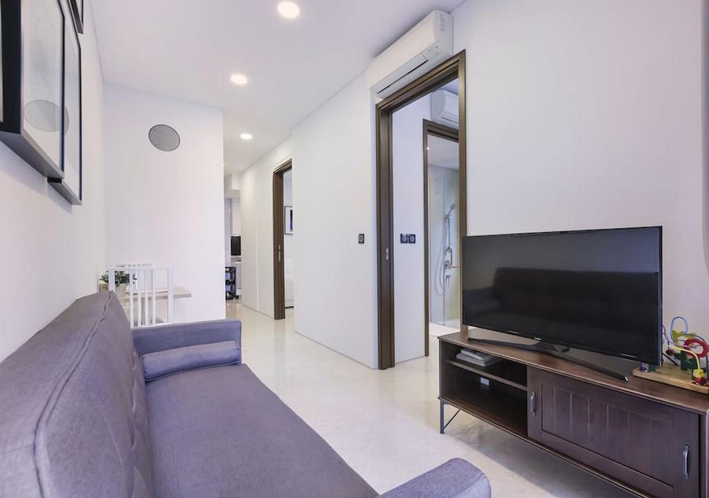 2br Raffles Executive - thumb 6