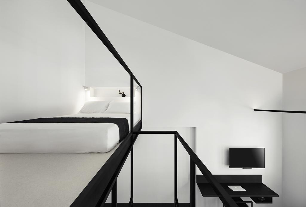 Hotel Mono - thumb 1