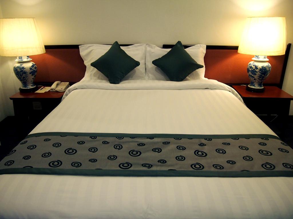 Hotel Royal - thumb 2