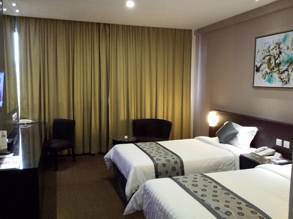 Hotel Royal - thumb 6