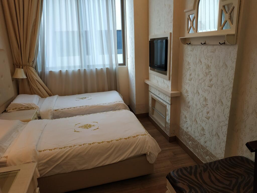 Jayleen 1918 - thumb 1