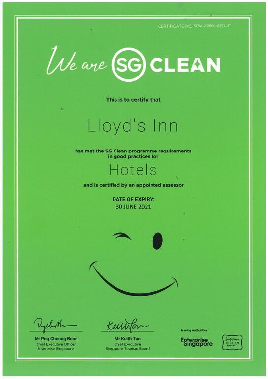 Lloyd's Inn - thumb 3