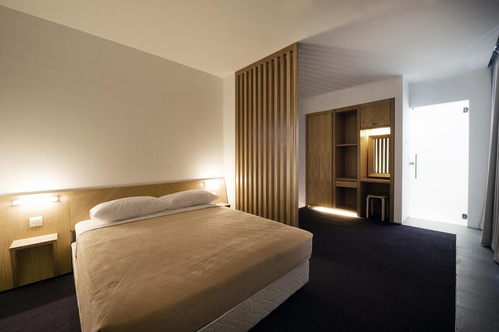 Mayo Inn (Staycation Approved) - thumb 1