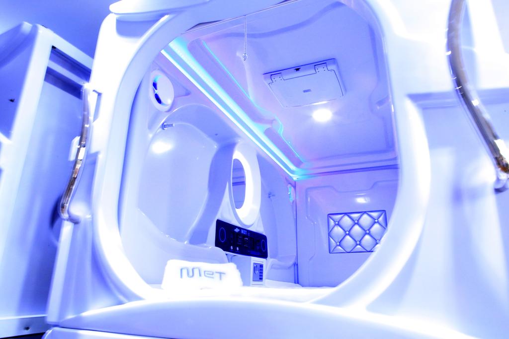 MET A Space Pod @ Boat Quay - thumb 5