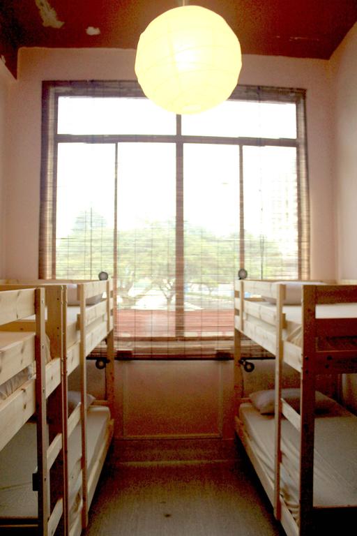 Backpacker's Hostel @ The Little Red Dot - thumb 4