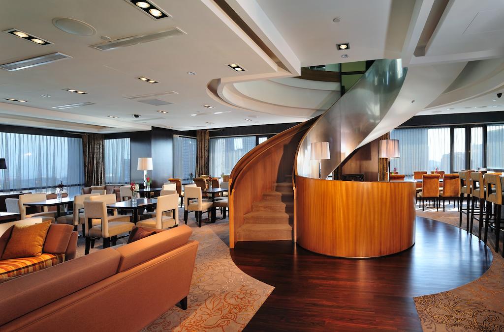 Peninsula Excelsior Hotel - thumb 0