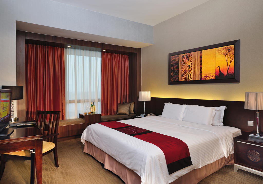 Peninsula Excelsior Hotel - thumb 2