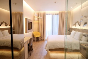 Populous Hotel