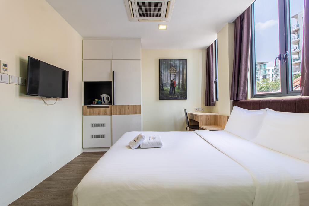 Q Loft Hotels@Mackenzie - thumb 1