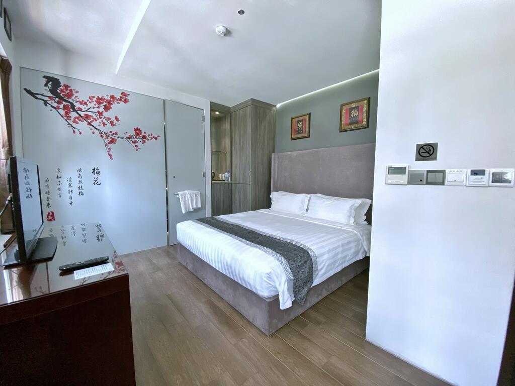 Bliss Hotel Singapore - thumb 4