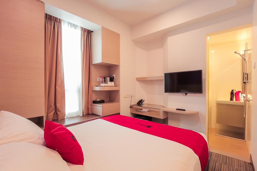 RedDoorz Premium @ Balestier - thumb 4