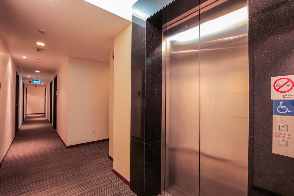 RedDoorz Premium @ Balestier - thumb 3