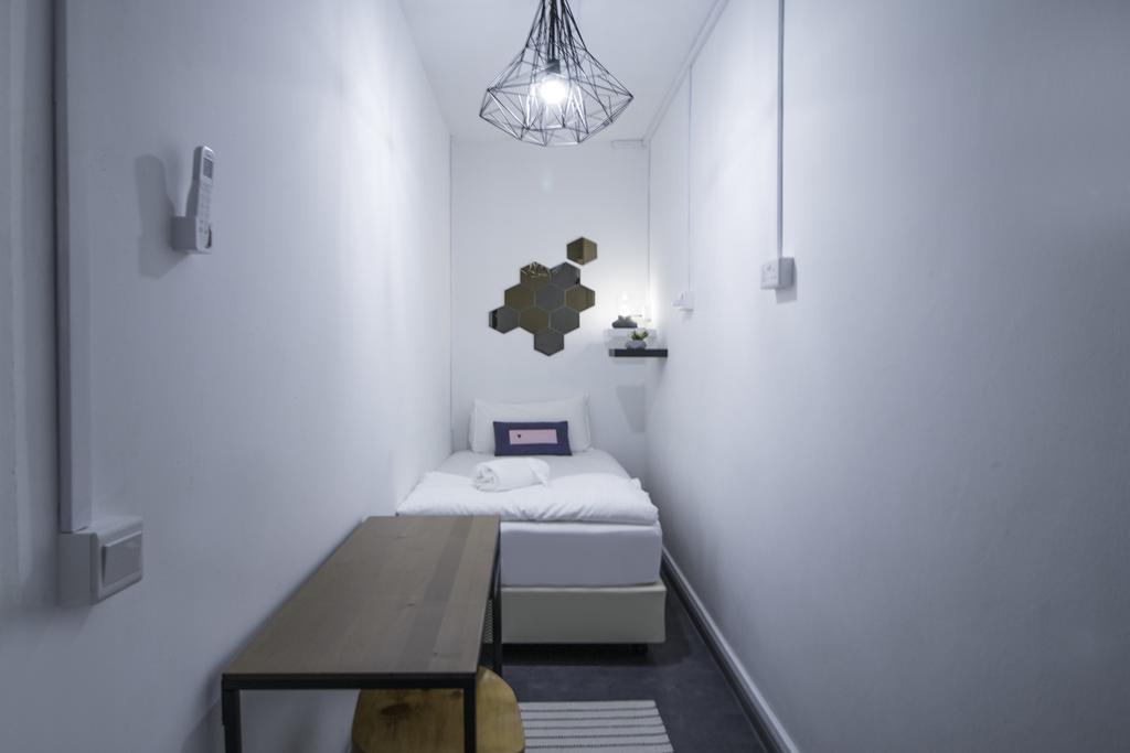 Bond Boutique Capsule Hotel @ Bugis - thumb 1