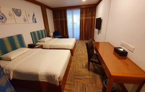 Santa Grand Hotel East Coast