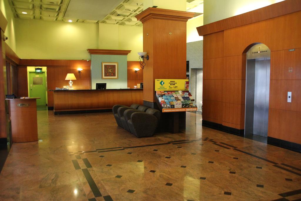 Strand Hotel - thumb 2