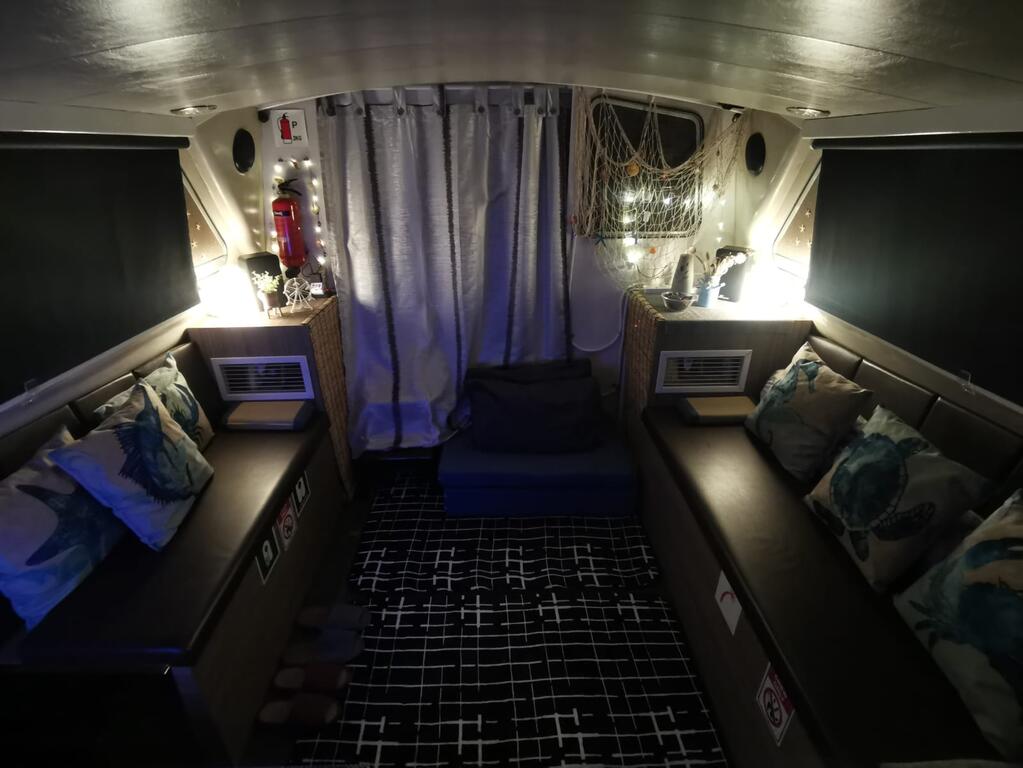 Sweet Elegant Boat Home @ Marina Waterfront - thumb 1