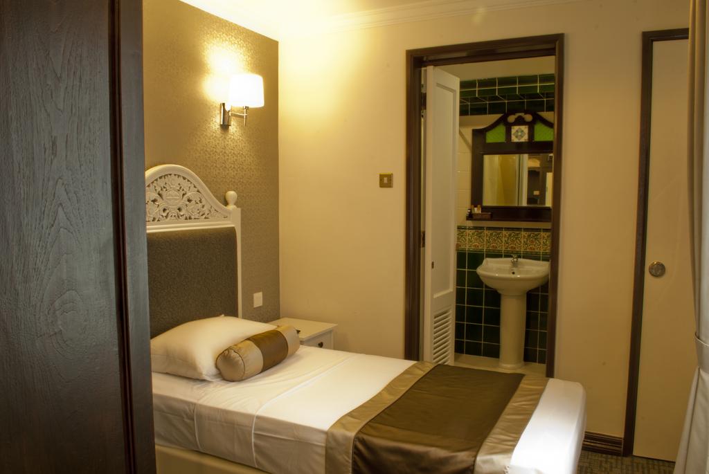 The Inn At Temple Street (Staycation Approved) - thumb 6