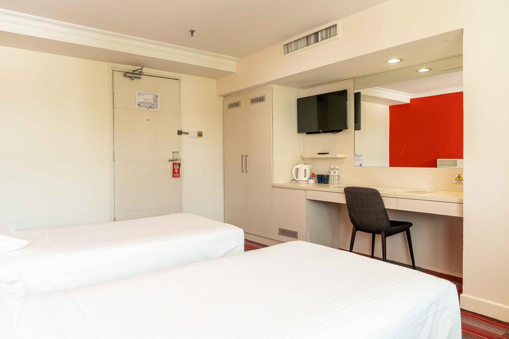 YMCA @ One Orchard - thumb 4