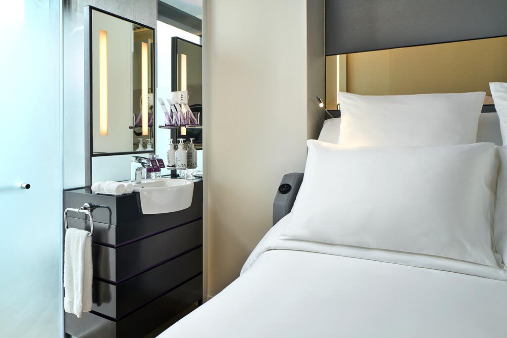 YOTEL Singapore Orchard Road - thumb 2
