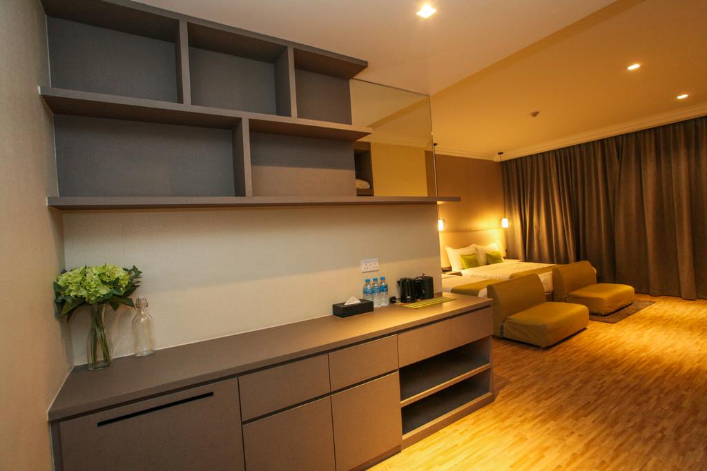 Champion Hotel - thumb 2