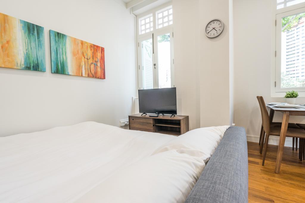 ClubHouse Residences Haywood Suite Studio Apartment (Staycation Approved) - thumb 5
