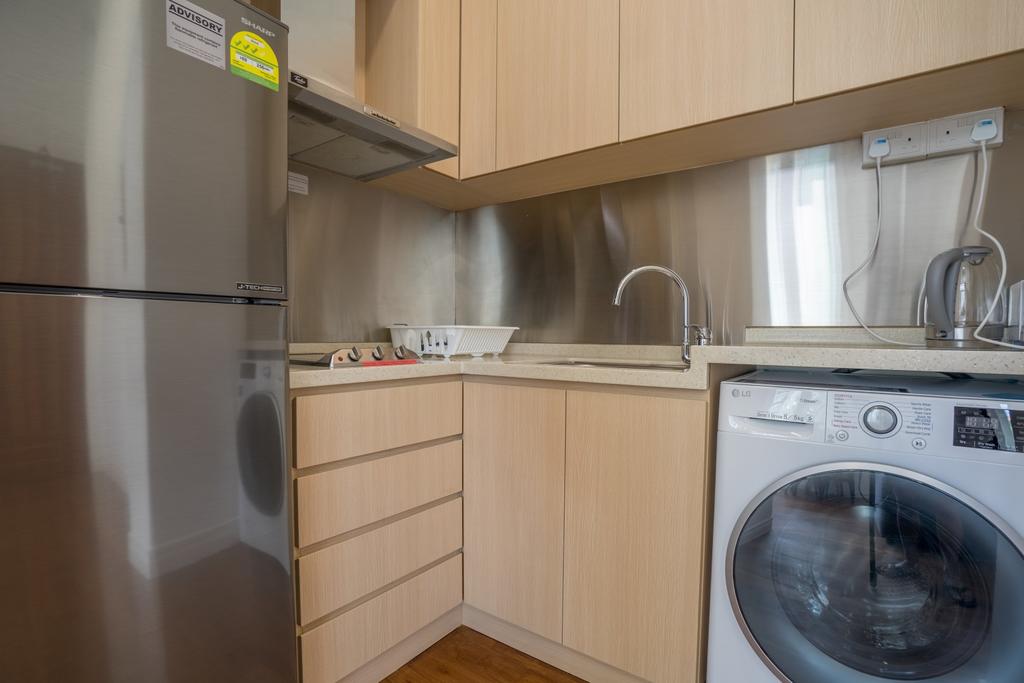 ClubHouse Residences Haywood Suite Studio Apartment (Staycation Approved) - thumb 7