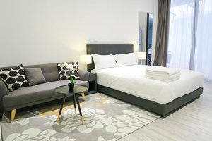 Comfy Studio 1 By ReCharge