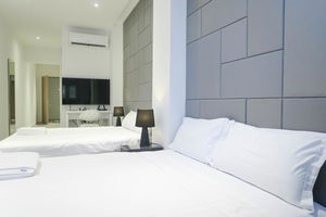 Comfy Studio 3 By ReCharge