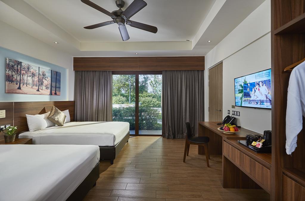 D'Resort @ Downtown East - thumb 3