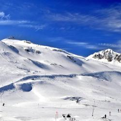 Hintertux Glacier Accommodation Singapore