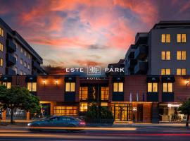 -- ESTE PARK HOTEL -- part of Urban Chic Luxury Design Hotels - Parking & Compliments - next to Shopping & Dining Mall Plovdiv Accommodation Singapore