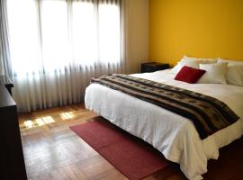 Raven La Paz Accommodation Singapore