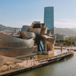 Guggenheim Museum Bilbao, Bilbao Accommodation Singapore