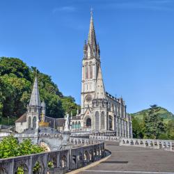Notre Dame de Lourdes Sanctuary, Lourdes Accommodation Singapore