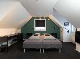 Kulukis Downtown Hostel Accommodation Singapore