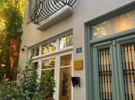 Belle Athenes - Luxury Rooms at Monastiraki Railway Station Accommodation Singapore