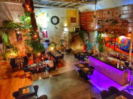 Allamanda Hotel Accommodation Singapore