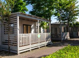 hu Roma Camping In Town Accommodation Singapore