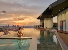 The Peninsula Phnom Penh Accommodation Singapore