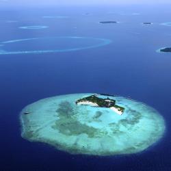 Thulusdhoo Accommodation Singapore