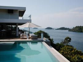 Umurobyi Lodge Accommodation Singapore