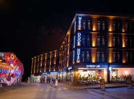 WestDoor Hotel Accommodation Singapore