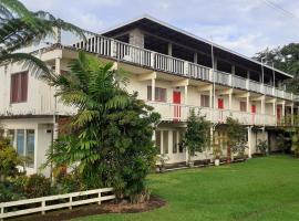 Dave Parker Eco Lodge Hotel Accommodation Singapore